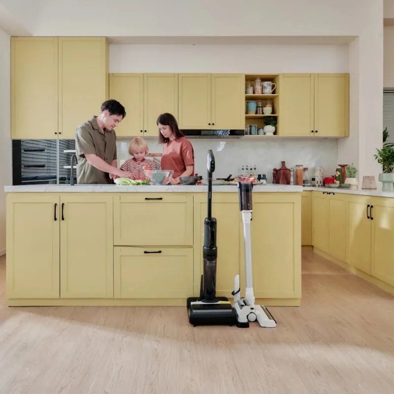 Aspirator vertical fara fir Floor One Switch S6 FW301400FR, 230W, Uscat/Umed, Flashdry cu autocuratare, Autonomie 65 min, Filtru pentru par animale de companie, Negru