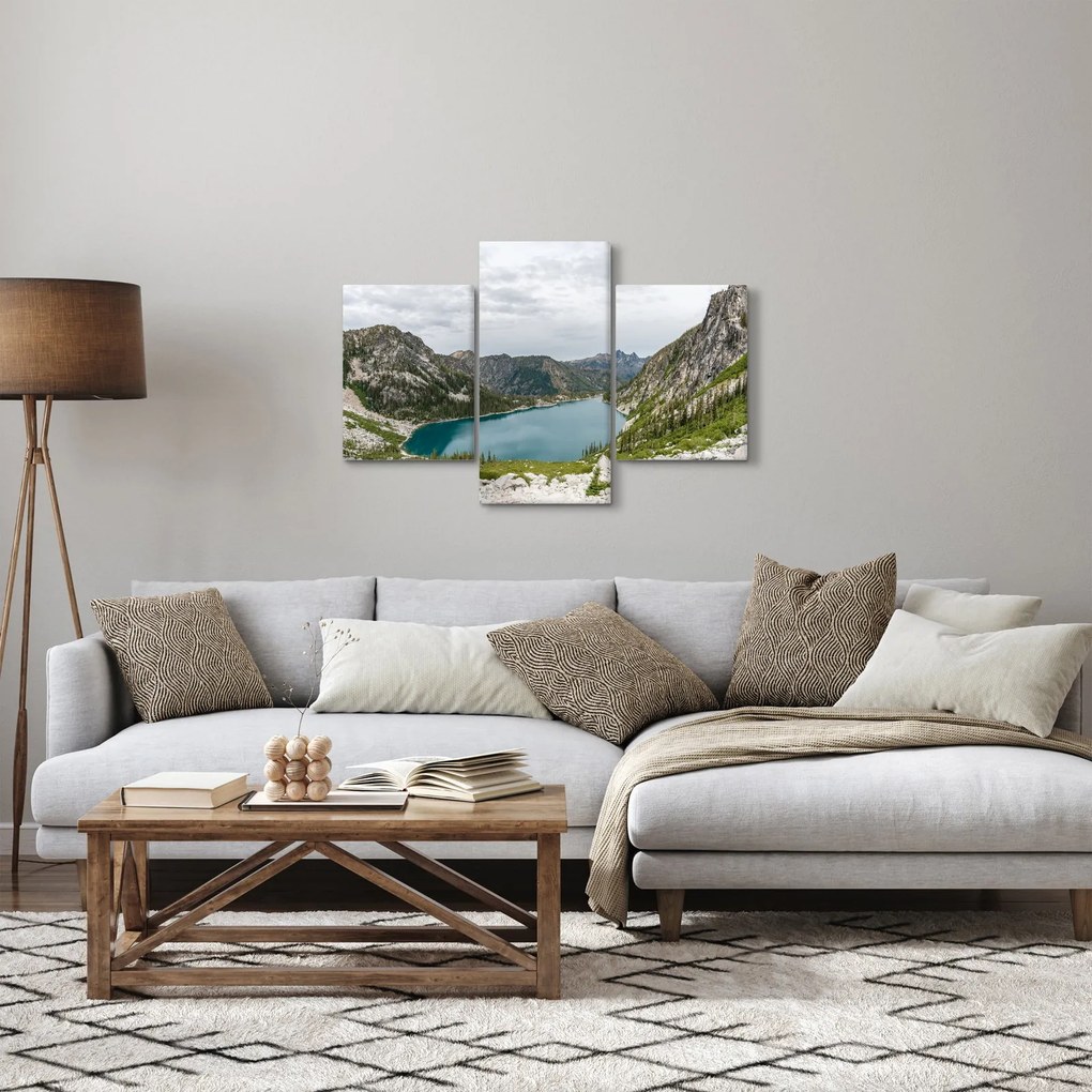 Tablou cu lac în munți (90x60 cm)