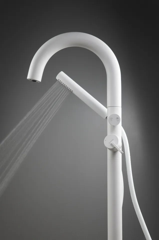 SILIA – Baterie pentru Cadă, de Sine Stătătoare, cu Set de Duș, BQS_A17N Finisaj Bianco 🛁✨