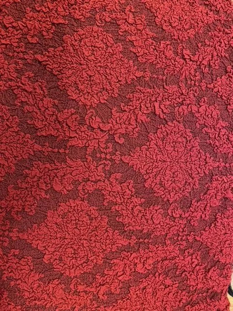 Set 6 huse elastice pentru scaune, cu volanas, model Jacquard Bordo