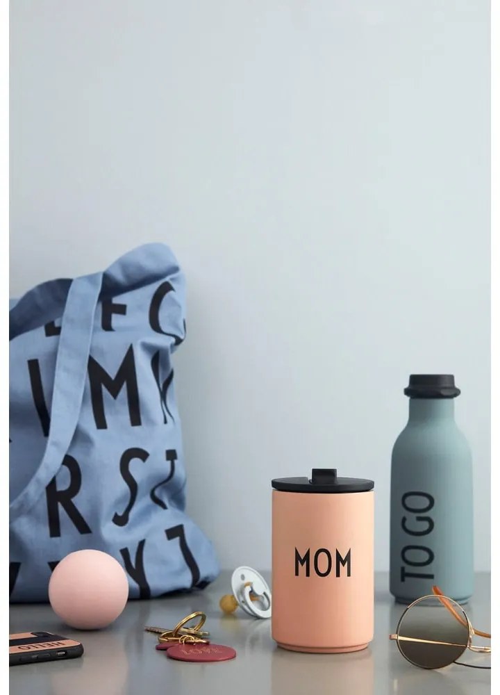 Cană de voiaj termică roz Design Letters Mom, 350 ml