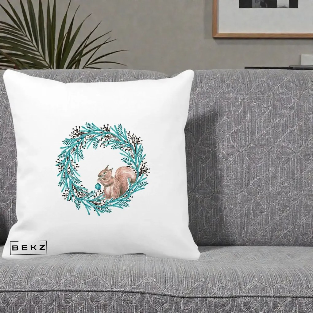 Perna Decorativa Coroana Turcoaz cu Veverita, 40x40 cm, Alba Mata, Husa Detasabila, Perna Inclusa, BEKZ®