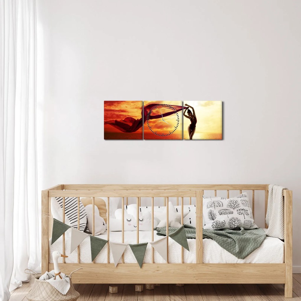 Tablou - Silueta femeii la apus de soare (cu ceas) (90x30 cm)