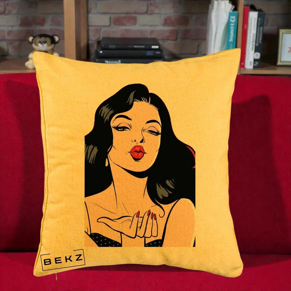 Perna Decorativa Femeie Pop-Art Kiss, 40x40 cm, Galben, Husa Detasabila, Perna Inclusa, BEKZ®
