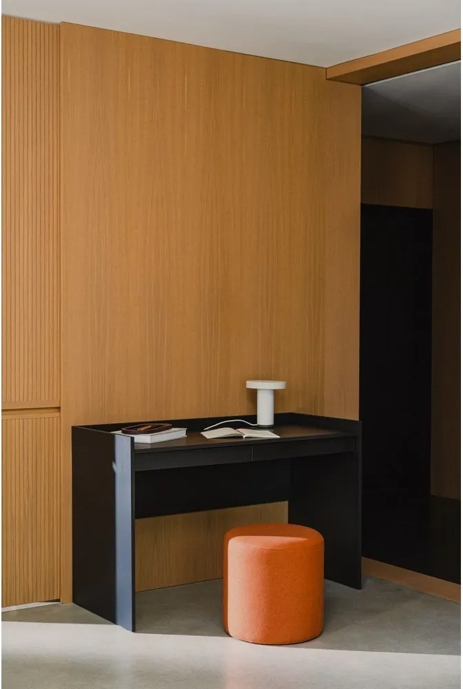 Puf teracotă cu tapițerie din lână Folk – noo.ma