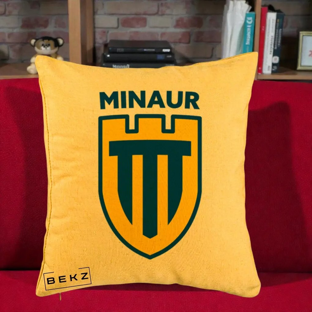 Perna Personalizata Minaur Baia Mare Fotbal, 40x40 cm, Galben, Husa Detasabila, Perna Inclusa, BEKZ®