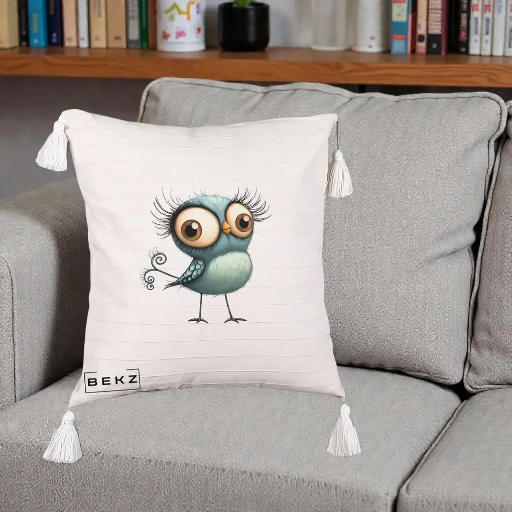 Perna Decorativa Pasare Teal cu Gene si Coada Spiralata, 40x40 cm, Bej cu Franjuri, Husa Detasabila, Perna Inclusa, BEKZ®