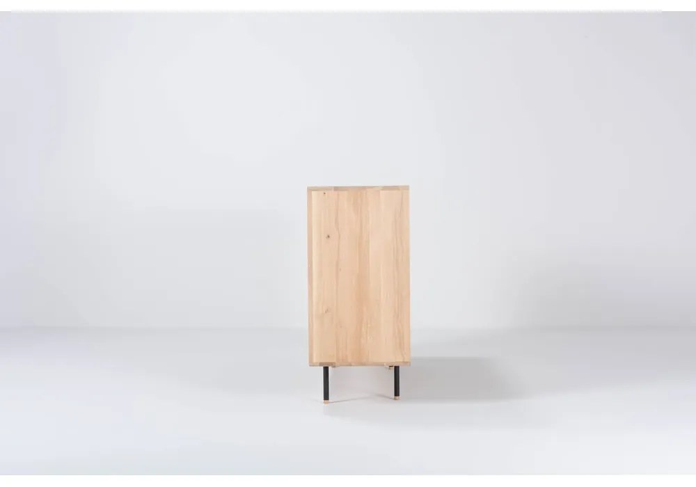 Comodă neagră/în culoare naturală joasă din lemn de stejar 176x100 cm Fina – Gazzda