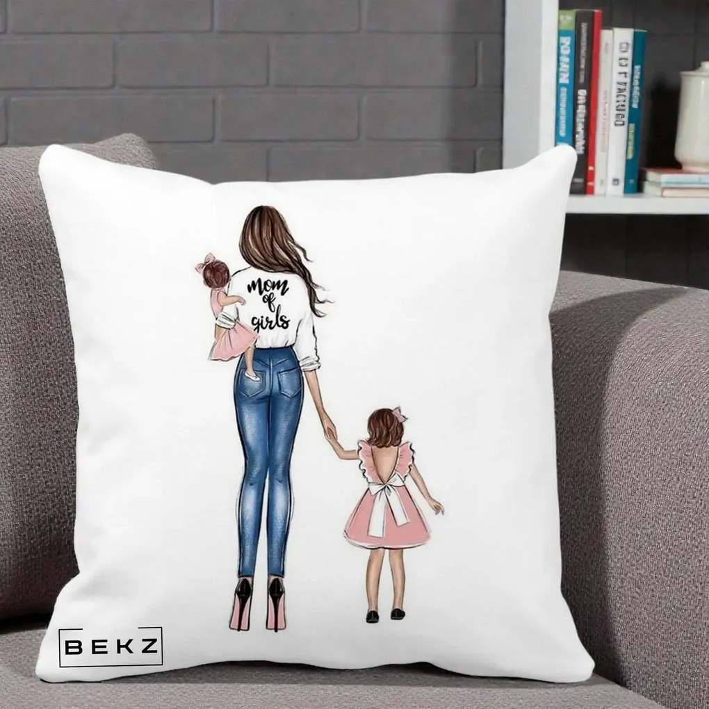 Cadou pentru Mama - Perna Personalizata Mom of Girls Mama cu Fetele, 40x40 cm, Alba Mata, Husa Detasabila, Perna Inclusa, BEKZ®