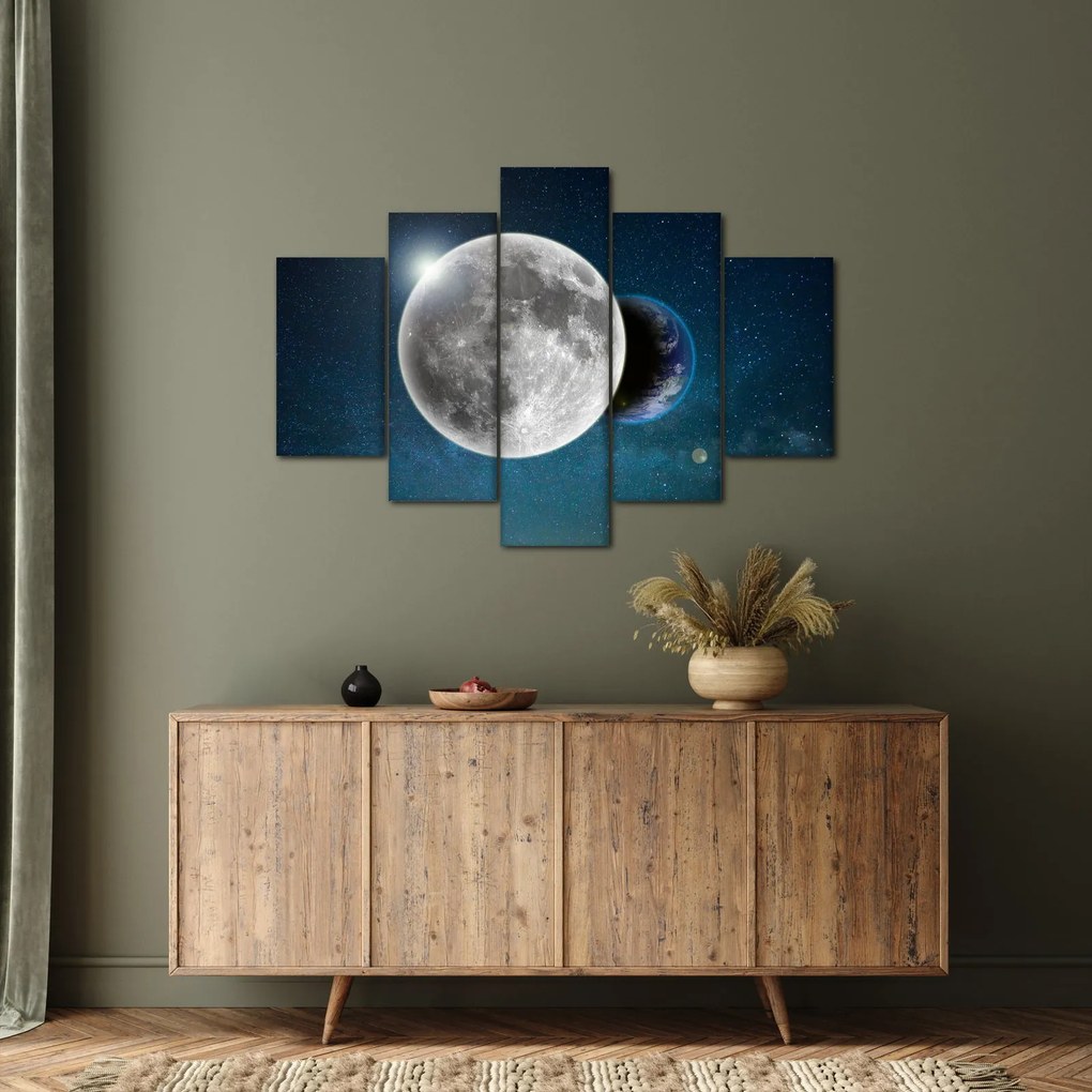 Tablou - Pământul în eclipsa de lună (150x105 cm)