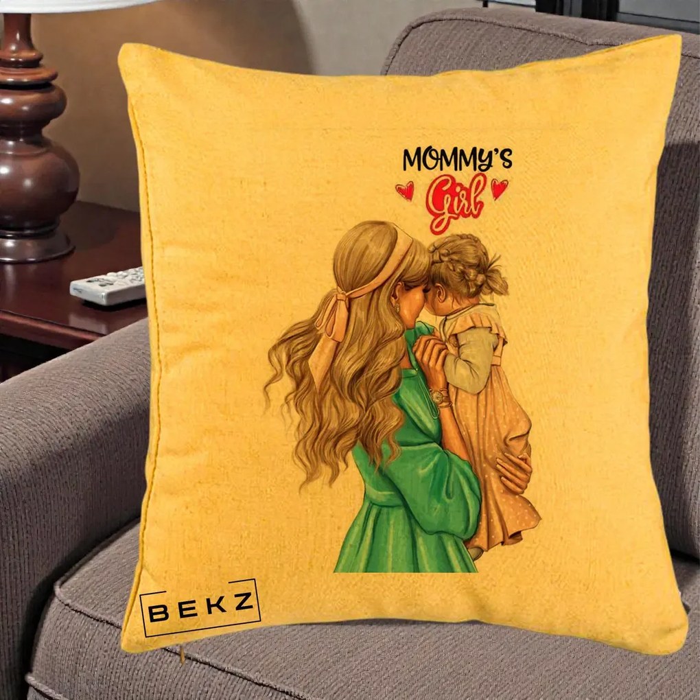 Cadou pentru Mama - Perna Personalizata Mommy's Girl Mama si Fetita, 40x40 cm, Galben, Husa Detasabila, Perna Inclusa, BEKZ®