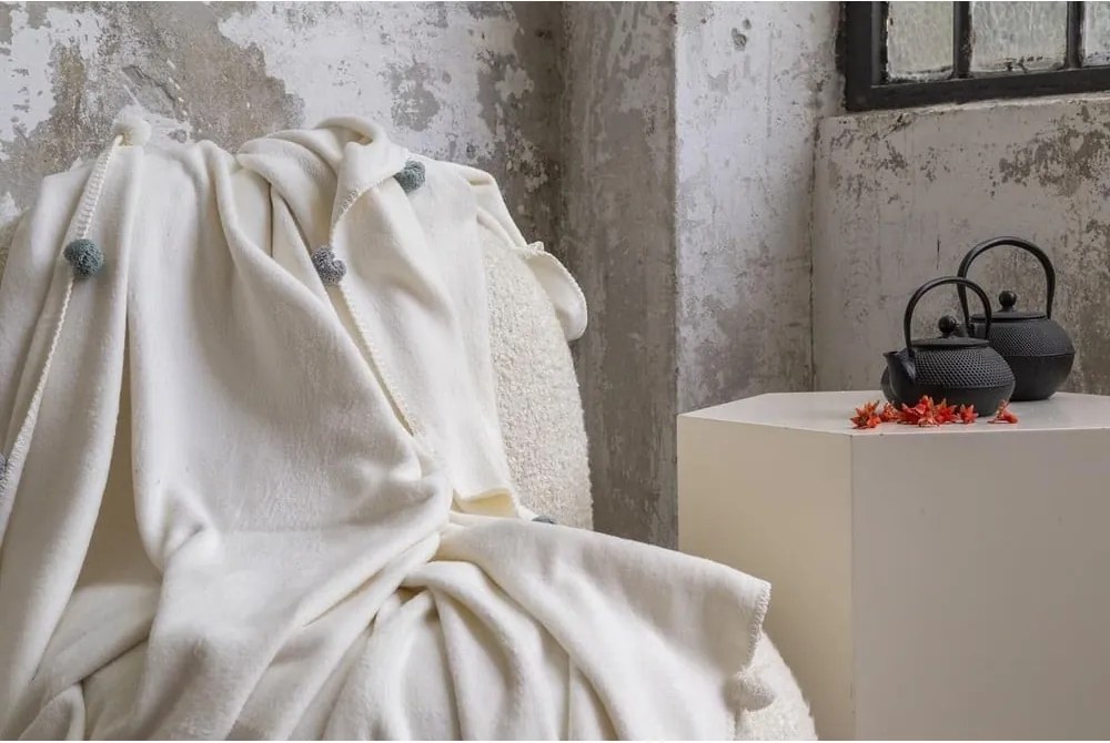 Cuvertură crem din polar, fleece 150x200 cm Pom Pom – Mijolnir