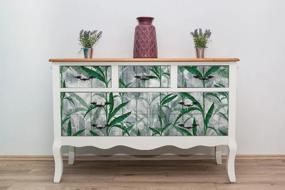 Tapet mobila Model loft vegetație tropicală