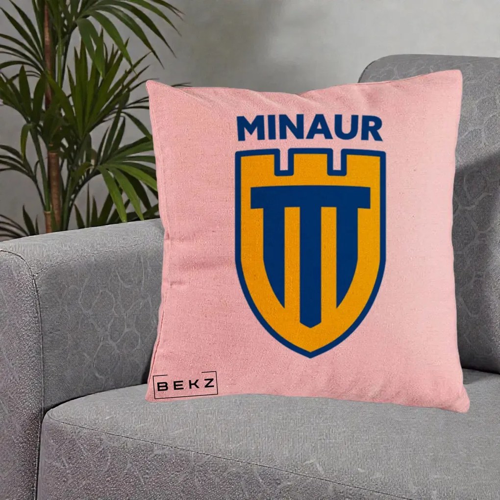 Perna Personalizata Minaur Baia Mare Fotbal, 40x40 cm, Roz, Husa Detasabila, Perna Inclusa, BEKZ®
