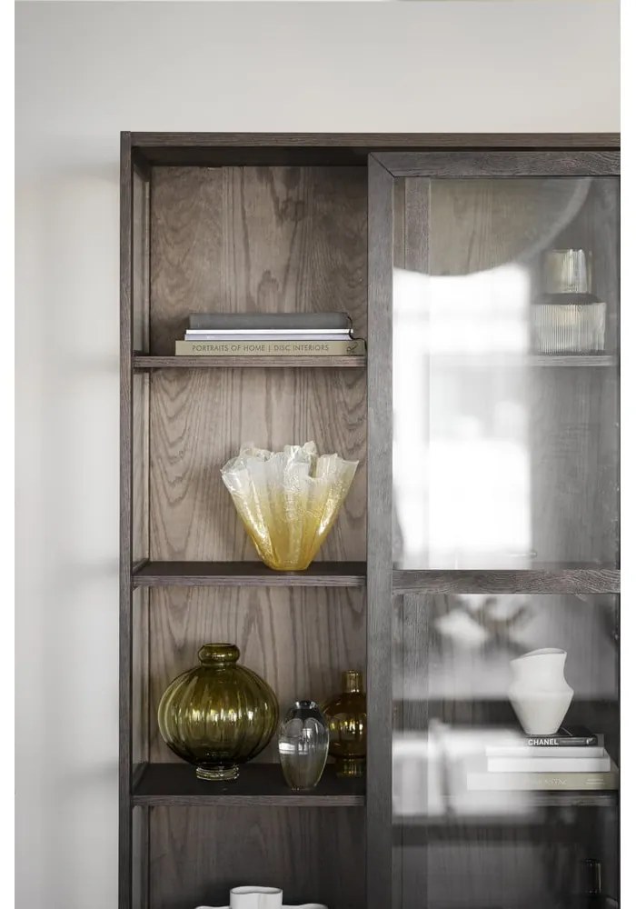 Vitrină maro cu aspect de lemn de stejar cu ușă glisantă 100x203 cm Hazelton – Rowico