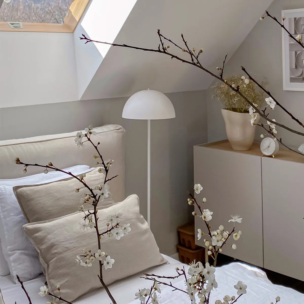 Lampă de podea pentru exterior albă reîncărcabilă cu dimmer în 3 trepte - Keira