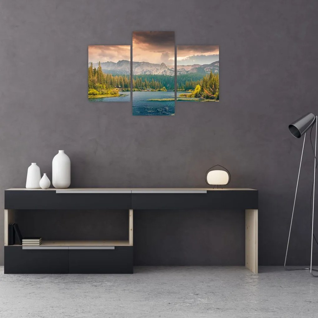 Tablou cu râu montan și munți (90x60 cm)