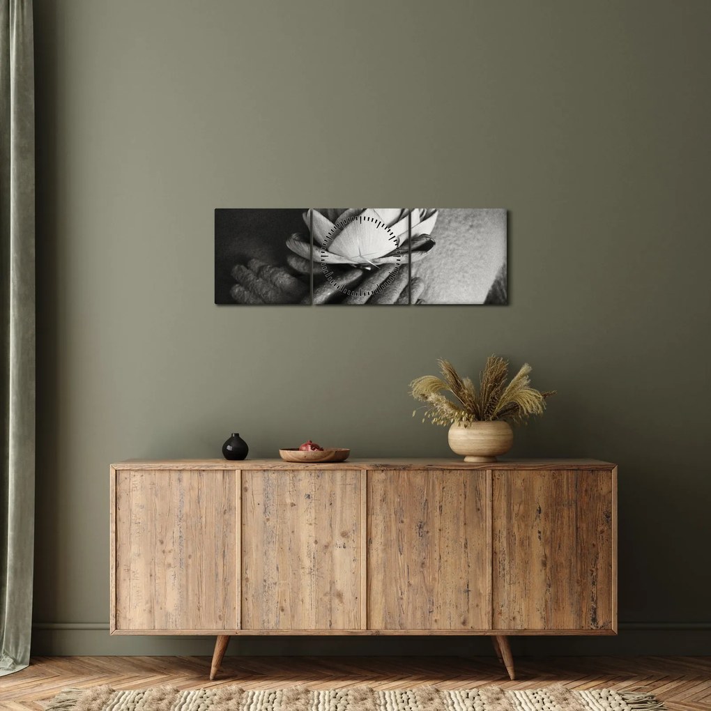 Tablou - Lotus în mâinile lui Buddha (cu ceas) (90x30 cm)