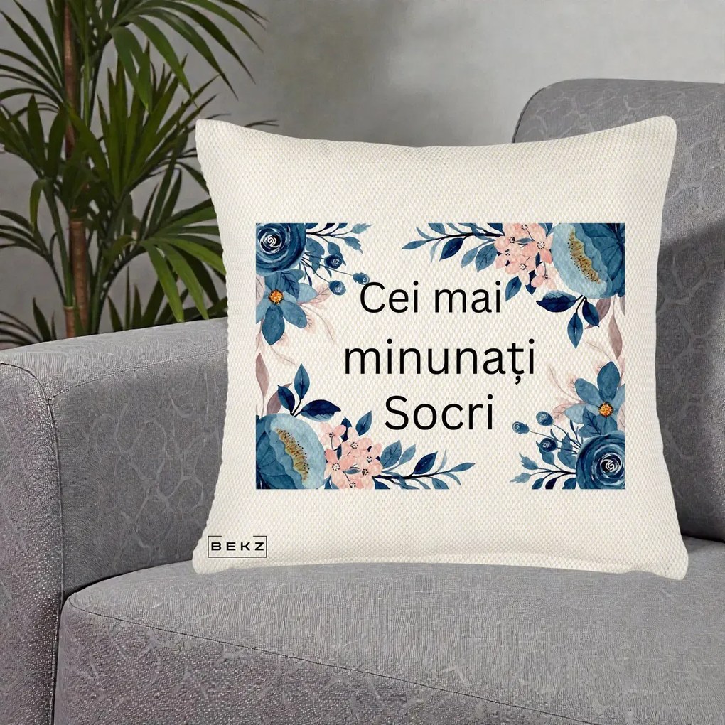Cadou pentru Socri - Perna Personalizata Cei mai Minunati Socri cu Flori Albastre si Roz, 40x40 cm, Crem Reliefat, Husa Detasabila, Perna Inclusa, BEKZ®
