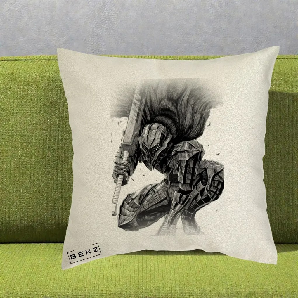Perna Personalizata Berserk Guts Armor of Darkness Manga, 40x40 cm, Ecru, Husa Detasabila, Perna Inclusa, BEKZ®