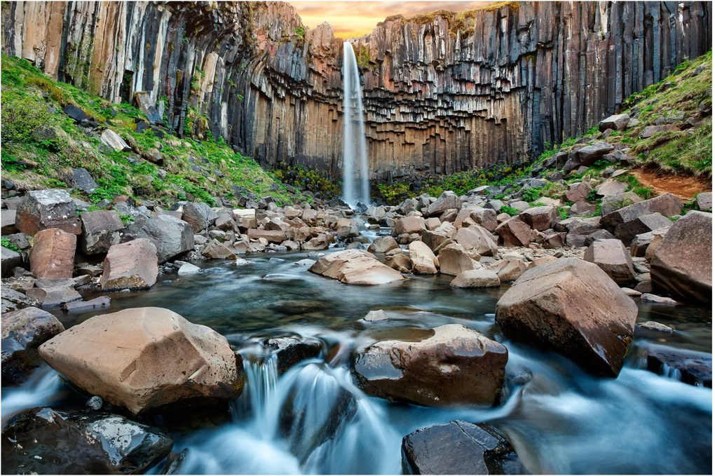 Tablou - Cascada Svartifoss, Islanda (90x60 cm)