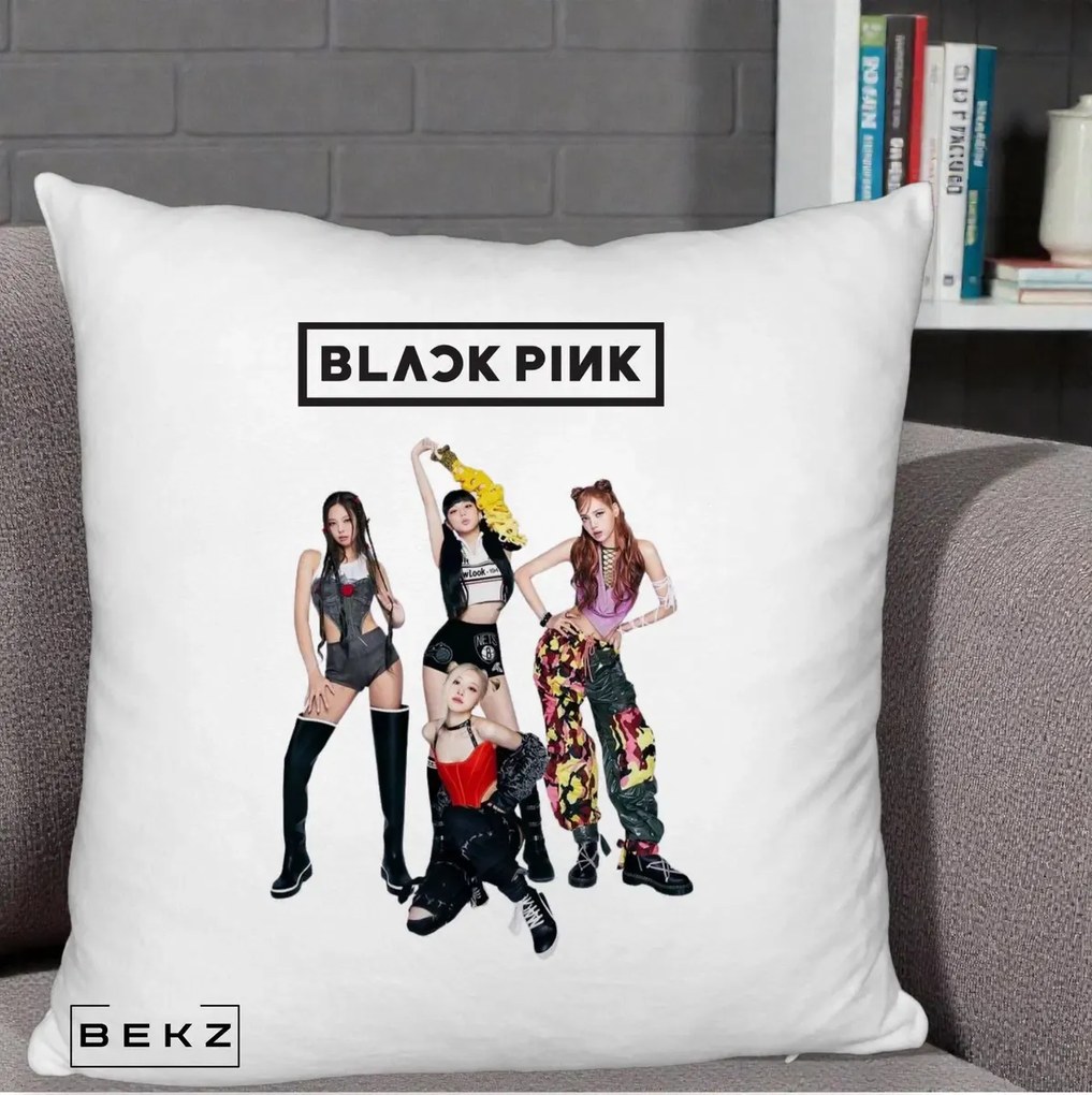 Perna Personalizata K-pop BLACKPINK Fotografie de Grup, 40x40 cm, Alb Pufos, Husa Detasabila, Perna Inclusa, BEKZ®