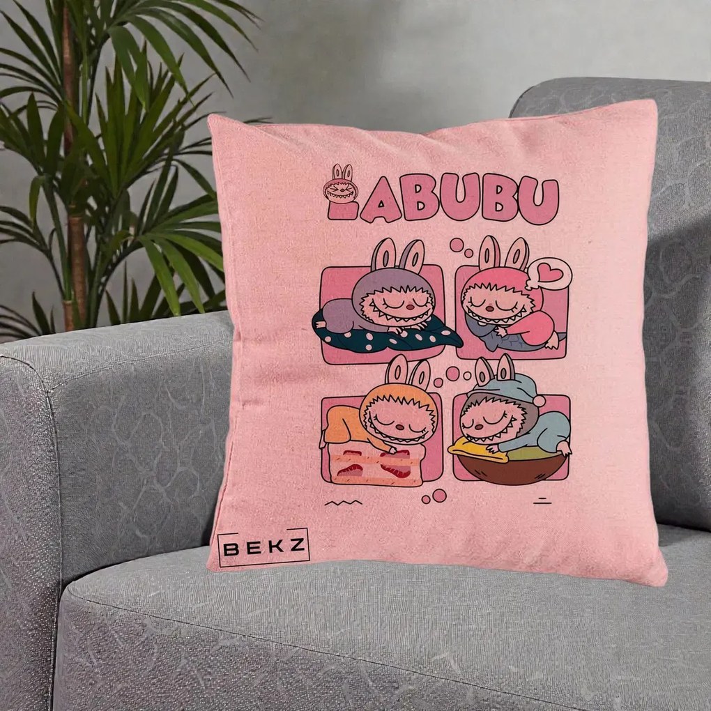 Perna Personalizata Labubu Sleeping Quad Grid, 40x40 cm, Roz, Husa Detasabila, Perna Inclusa, BEKZ®