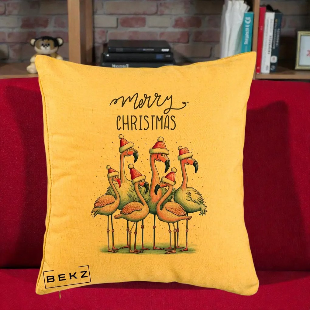 Perna Decorativa Flamingo Merry Christmas, 40x40 cm, Galben, Husa Detasabila, Perna Inclusa, BEKZ®