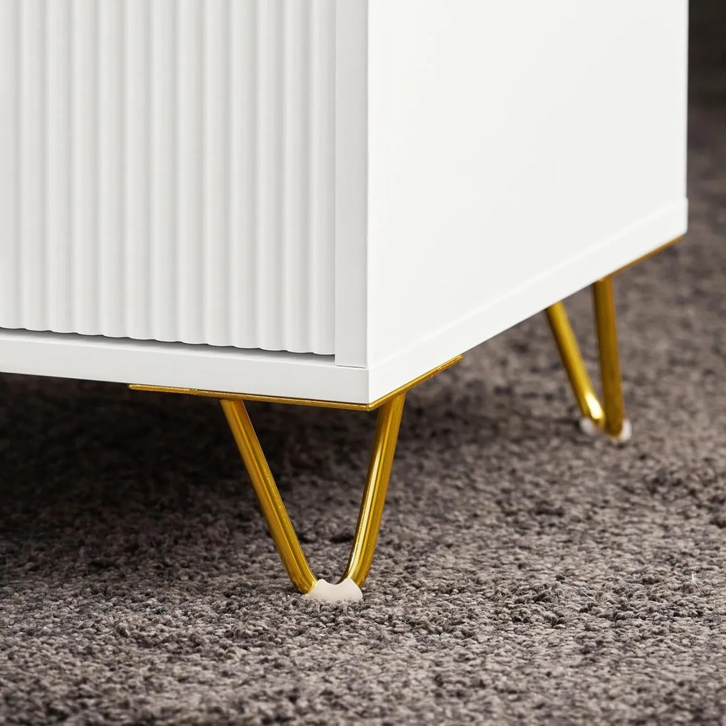 NOA45 - Set 2x Noptiere albe 40x40x63cm, riflaje, cu sau fara Priza, cu 3 sertare, dormitor - Alb-Auriu