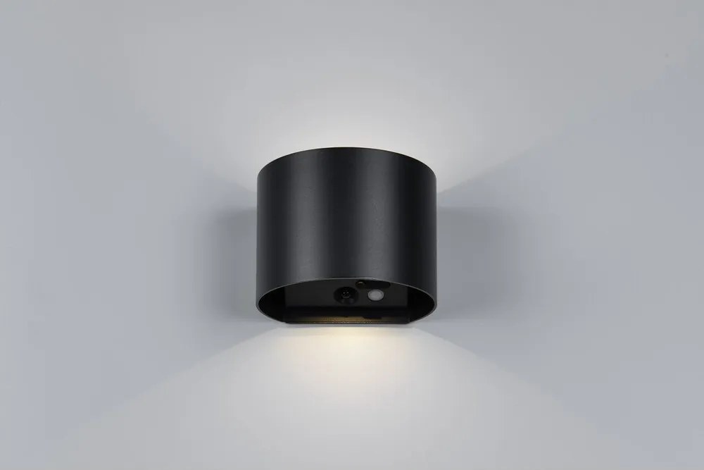 Corp de iluminat pentru exterior LED de perete cu senzor de mișcare cu USB (înălțime 10 cm) Genie – Reality