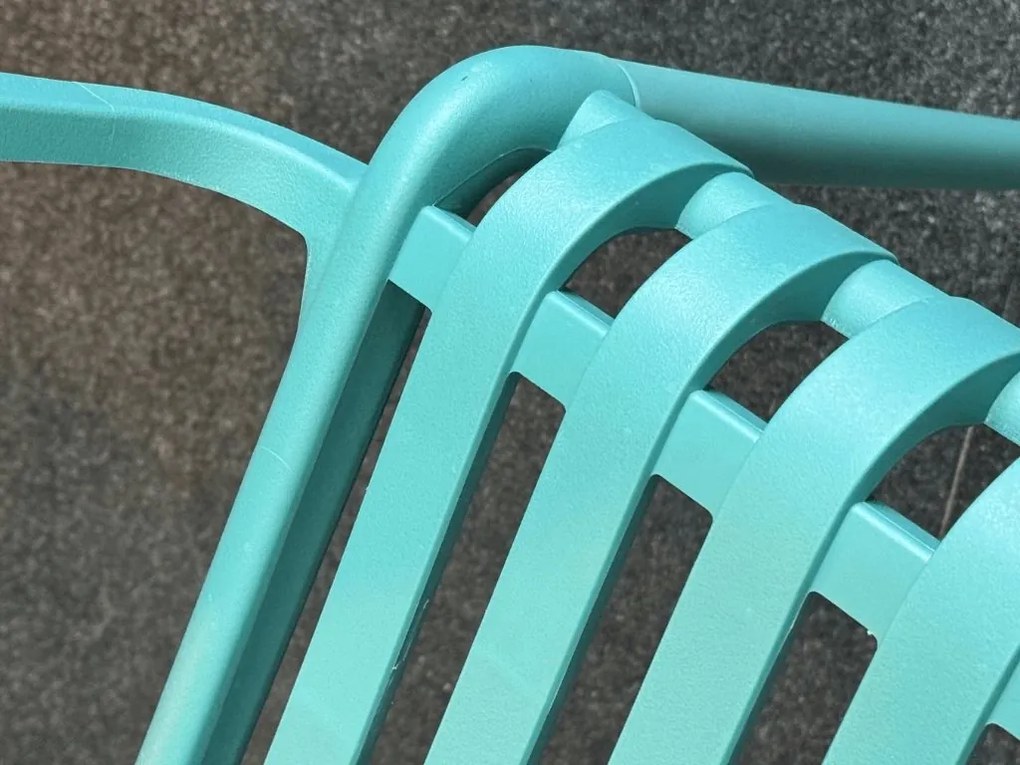 Scaun din plastic TREGO cu brate, albastru