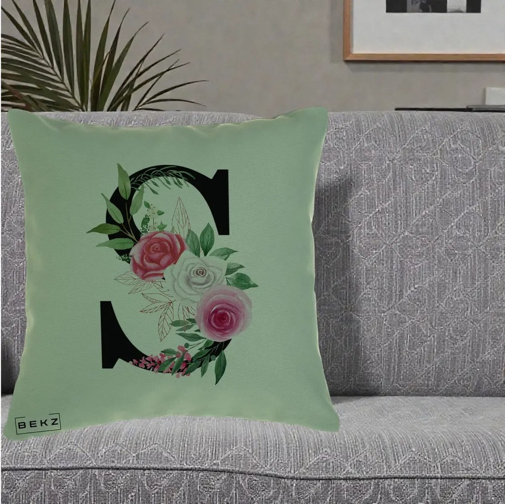 Cadou Personalizat - Perna Personalizata Monograma Florala Litera S, 40x40 cm, Verde, Husa Detasabila, Perna Inclusa, BEKZ®