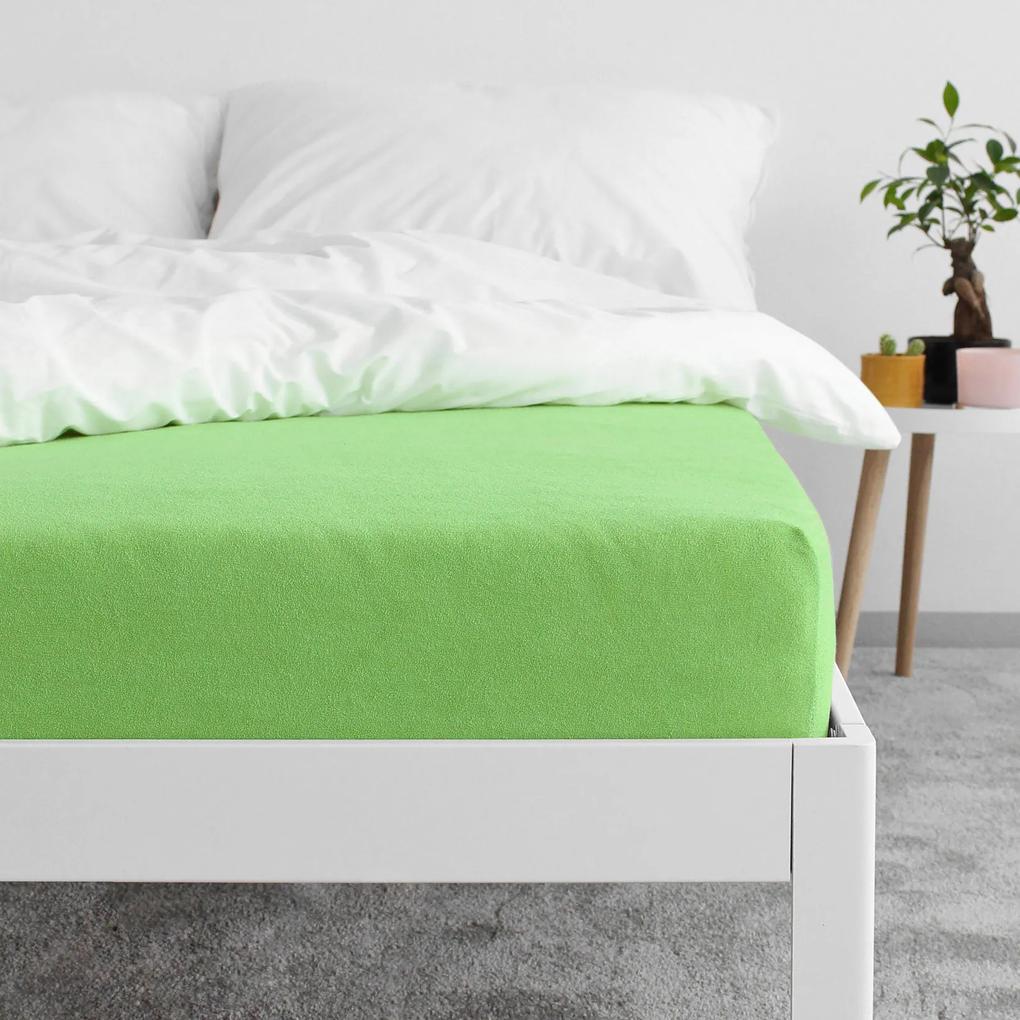 Goldea cearceafuri de pat din terry cu elastic - verde deschis 140 x 200 cm