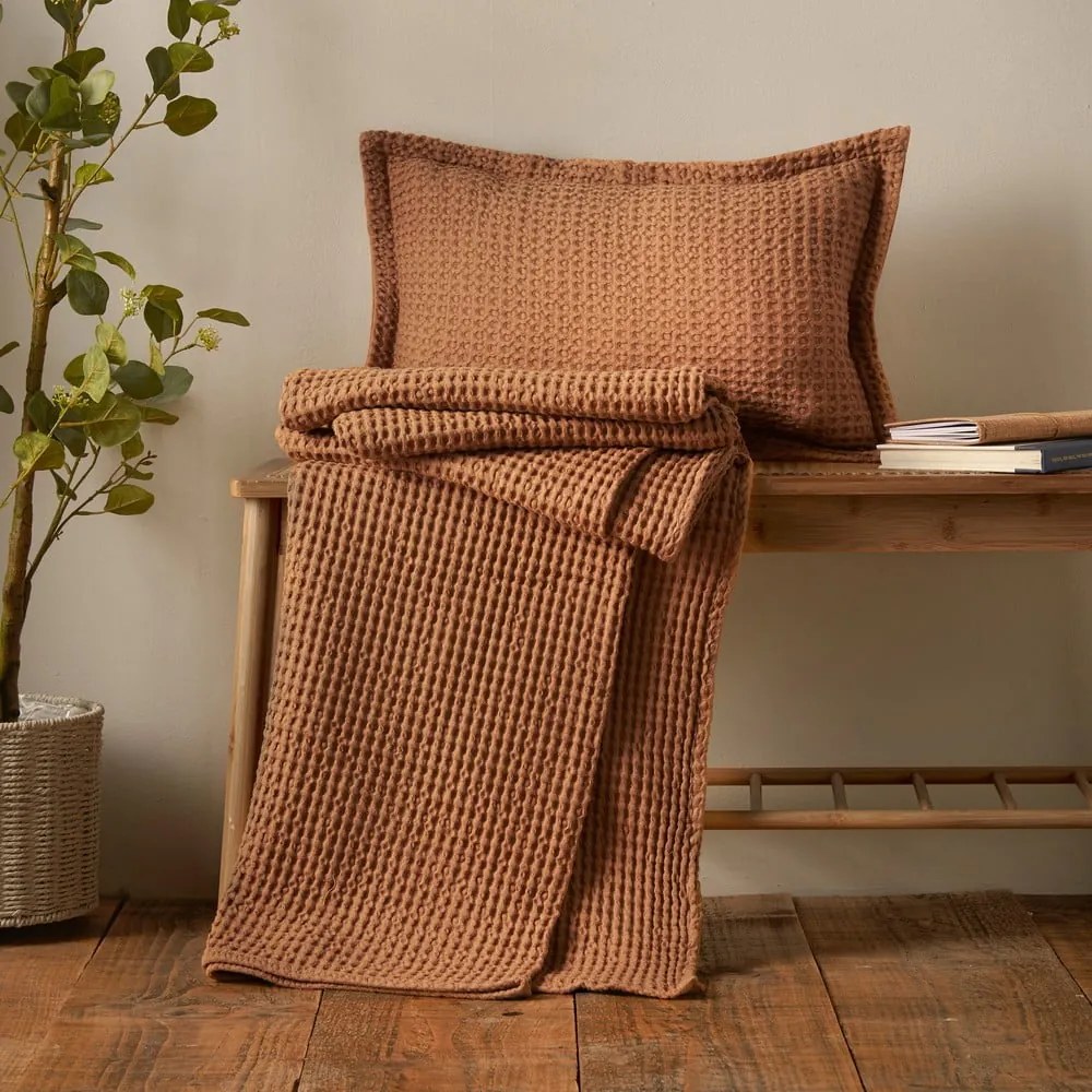 Pătură maro din bumbac 150x200 cm Jaipur Chunky Waffle – Pineapple Elephant