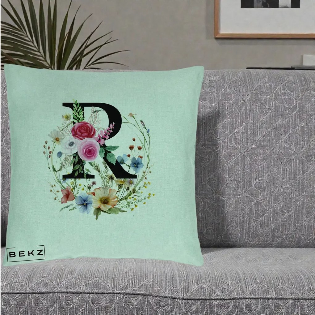 Cadou Personalizat - Perna Personalizata Monogram Litera R cu Flori Acuarela, 40x40 cm, Verde Menta, Husa Detasabila, Perna Inclusa, BEKZ®