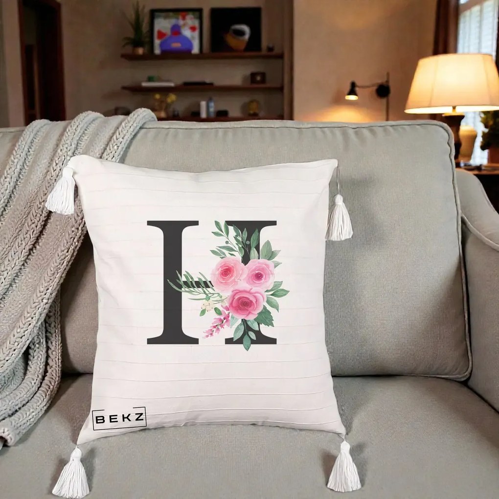 Cadou Personalizat - Perna Personalizata Monograma Florala Litera H cu Trandafiri Roz, 40x40 cm, Bej cu Franjuri, Husa Detasabila, Perna Inclusa, BEKZ®