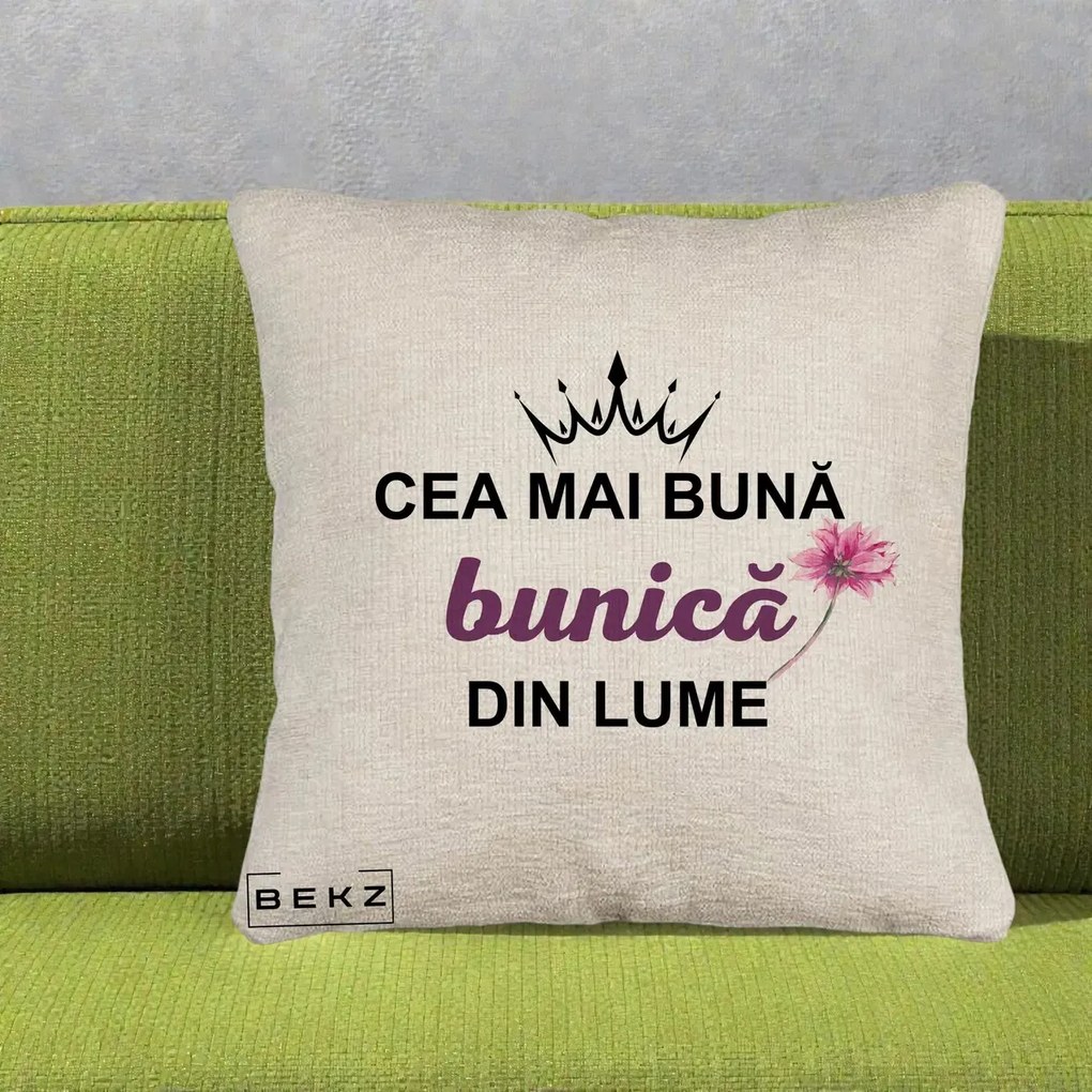 Cadou pentru Bunica - Perna Personalizata Cea Mai Buna Bunica Din Lume Coroana Mov Floare Roz, 40x40 cm, Bej Canapea, Husa Detasabila, Perna Inclusa, BEKZ®