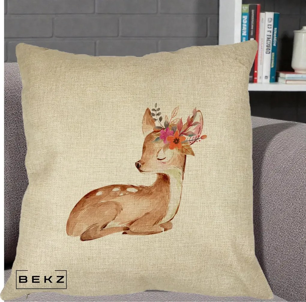Perna Decorativa Caprioara cu Flori in Coama, 40x40 cm, Crem, Husa Detasabila, Perna Inclusa, BEKZ®