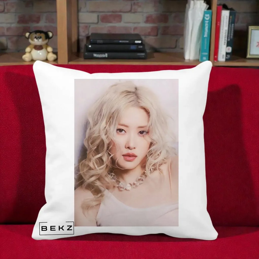 Perna Personalizata K-pop BLACKPINK Rose, 40x40 cm, Alba Mata, Husa Detasabila, Perna Inclusa, BEKZ®