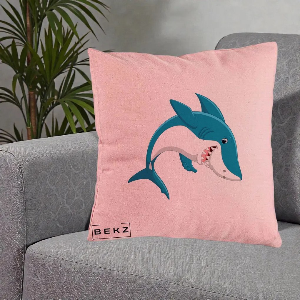 Perna Decorativa Rechin Albastru Cartoon, 40x40 cm, Roz, Husa Detasabila, Perna Inclusa, BEKZ®