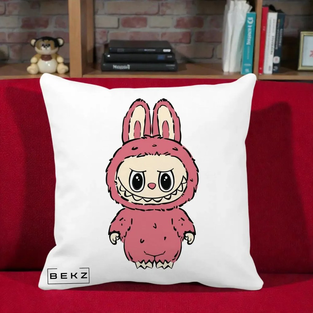 Perna Personalizata Labubu Roz Solo, 40x40 cm, Alba Mata, Husa Detasabila, Perna Inclusa, BEKZ®