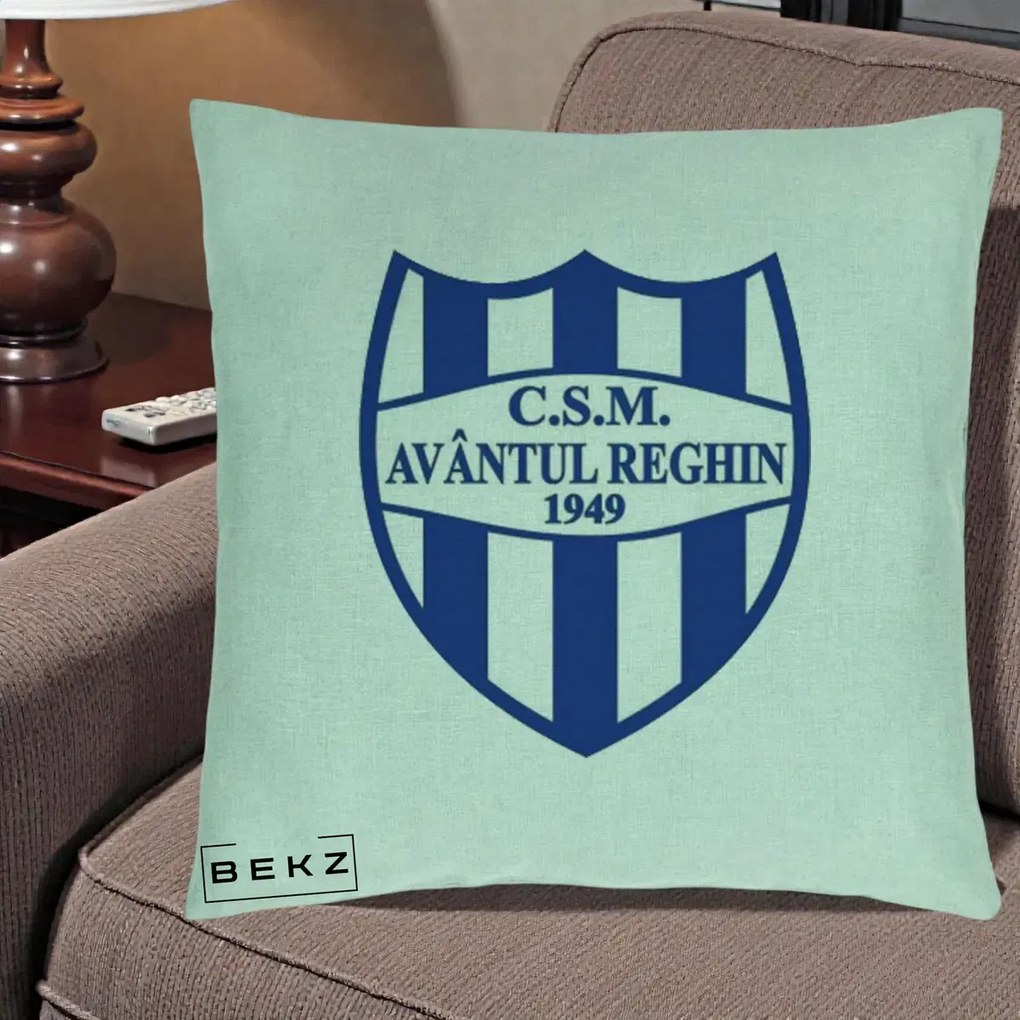 Perna Personalizata CSM Avantul Reghin 1949, 40x40 cm, Verde Menta, Husa Detasabila, Perna Inclusa, BEKZ®