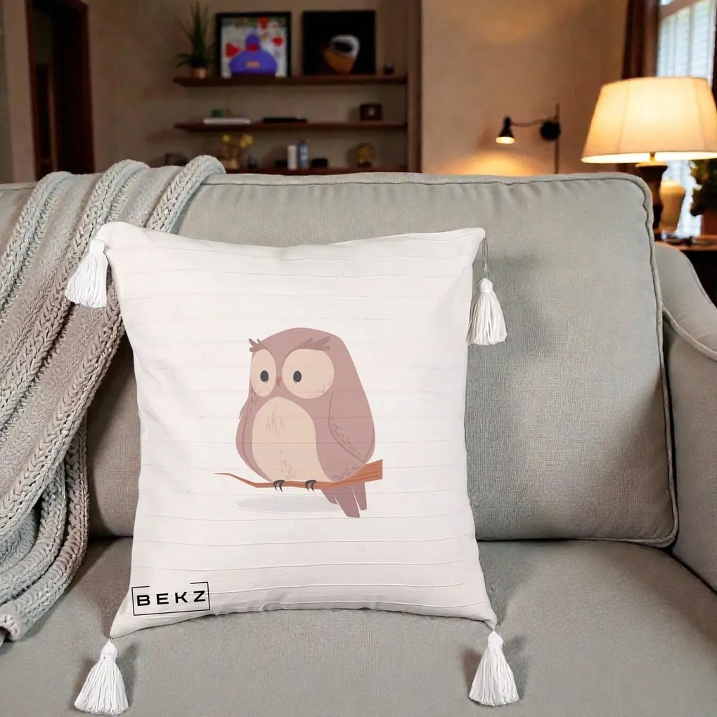 Perna Decorativa Bufnita Kawaii pe Creanga, 40x40 cm, Bej cu Franjuri, Husa Detasabila, Perna Inclusa, BEKZ®