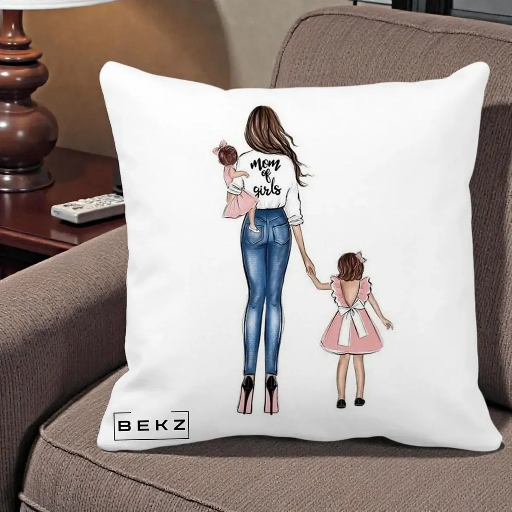 Cadou pentru Mama - Perna Personalizata Mom of Girls Mama cu Fetele, 40x40 cm, Alba Mata, Husa Detasabila, Perna Inclusa, BEKZ®