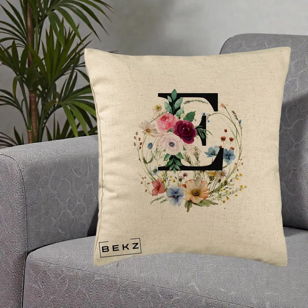 Cadou Personalizat - Perna Personalizata Monogram Litera E cu Flori Acuarela, 40x40 cm, Bej, Husa Detasabila, Perna Inclusa, BEKZ®