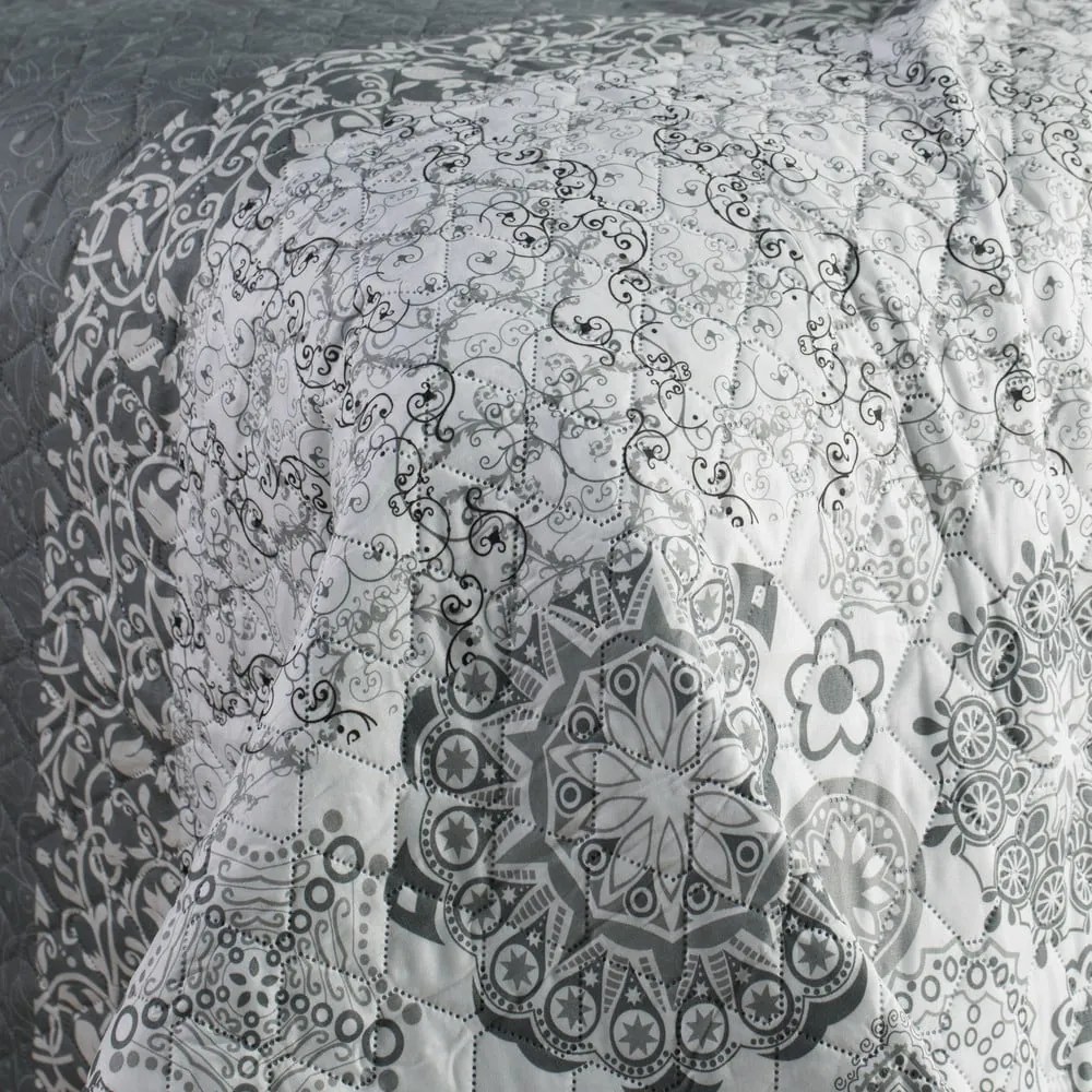 Cuvertură cu 2 fețe din microfibră DecoKing Alhambra, 260 x 280 cm, gri