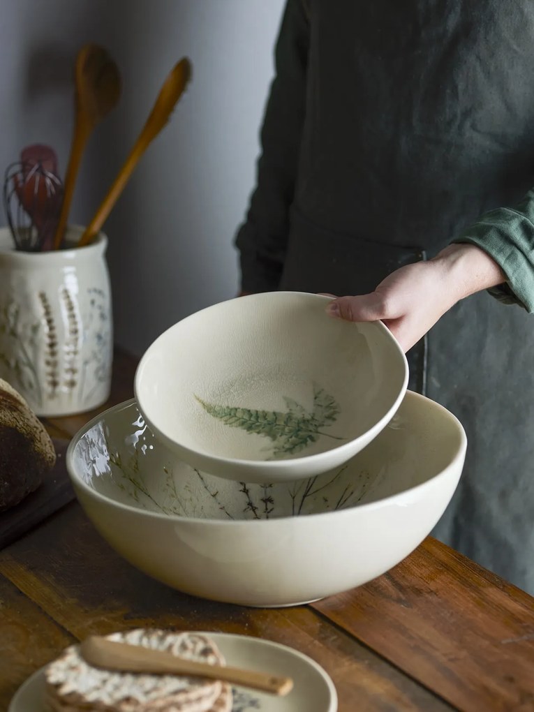 Farfurie adâncă din ceramică cu motiv floral aplicat manual, D21×H6 cm, 1000 ml, „Bea"