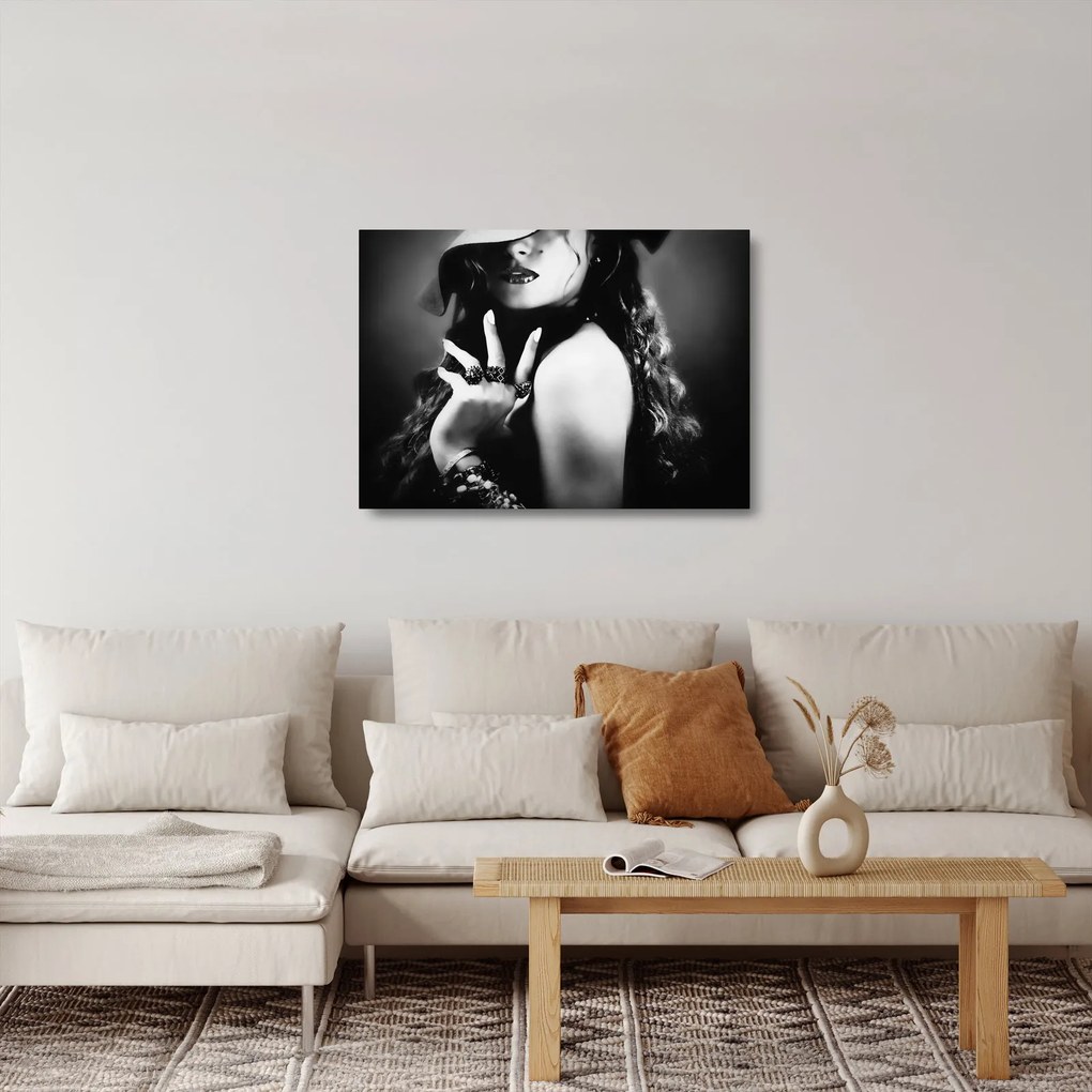 Tablou pe sticlă - Femeia minunată (70x50 cm)