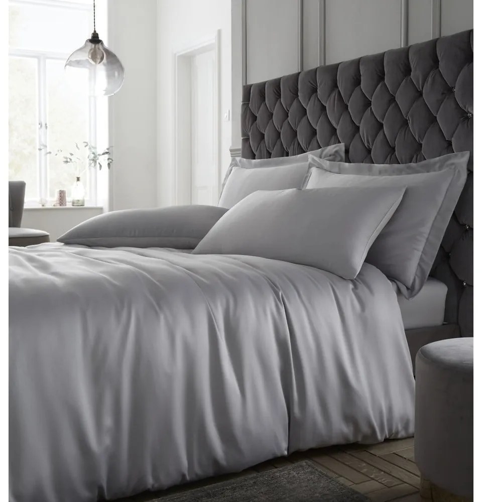 Lenjerie de pat gri din satin pentru pat dublu, extinsă 230x220 cm Silky Soft – Catherine Lansfield