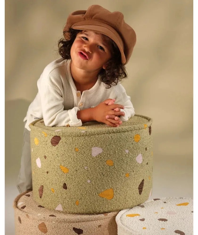 Puf de copii verde cu tapițerie din țesătură bouclé/cu tapițerie din chenille Terrazzo – Wigiwama